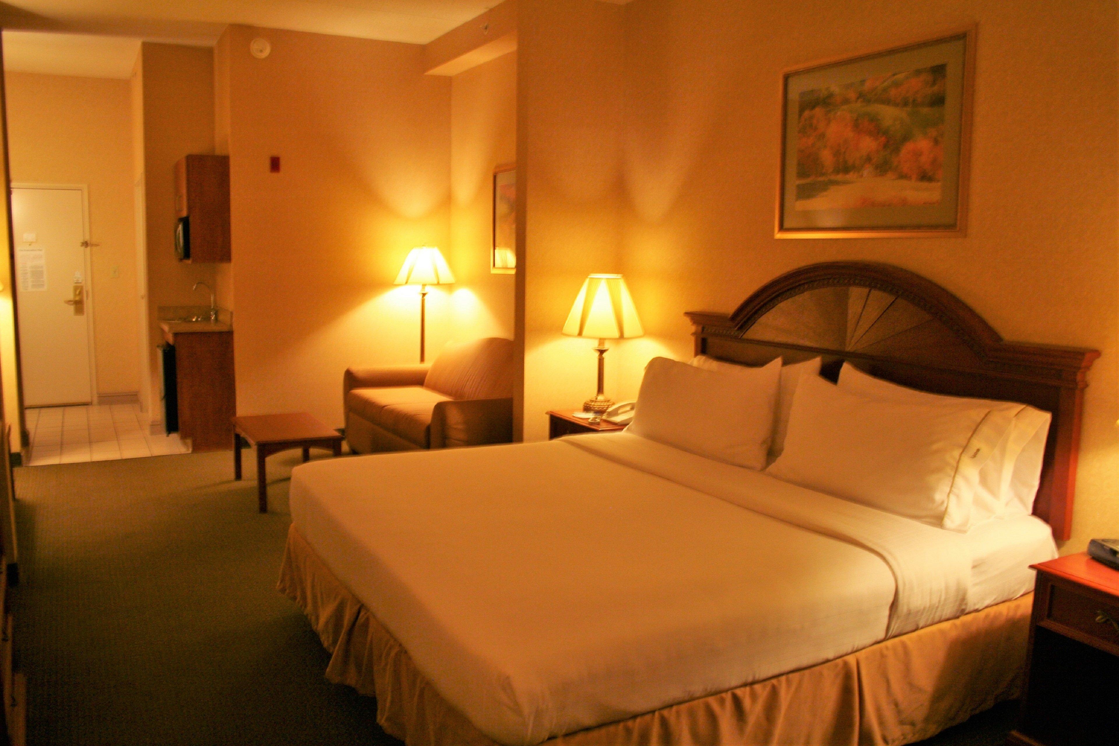 Holiday Inn Express Hotel & Suites Drums-Hazelton, An Ihg Hotel Екстер'єр фото