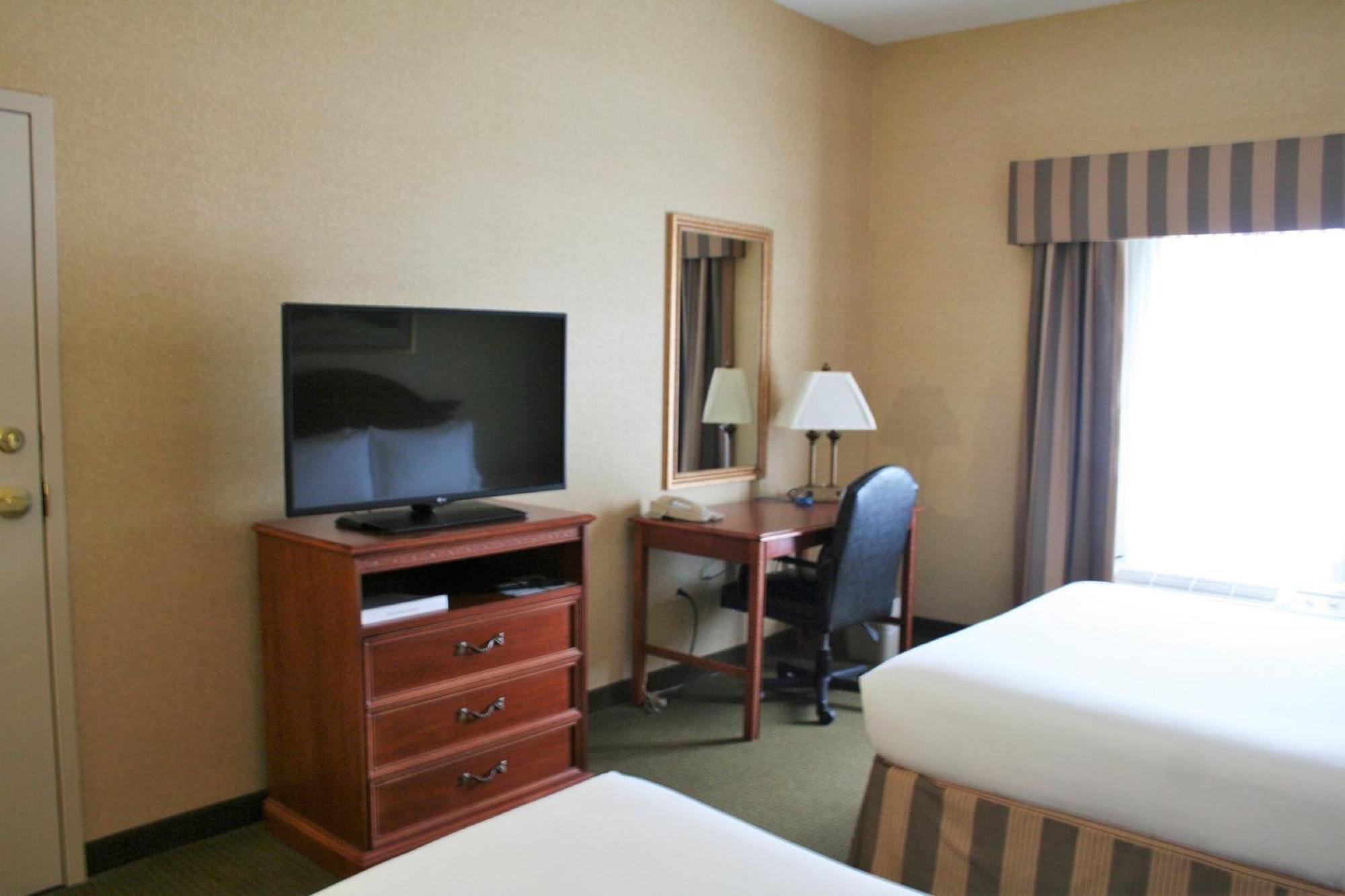 Holiday Inn Express Hotel & Suites Drums-Hazelton By Ihg Екстер'єр фото